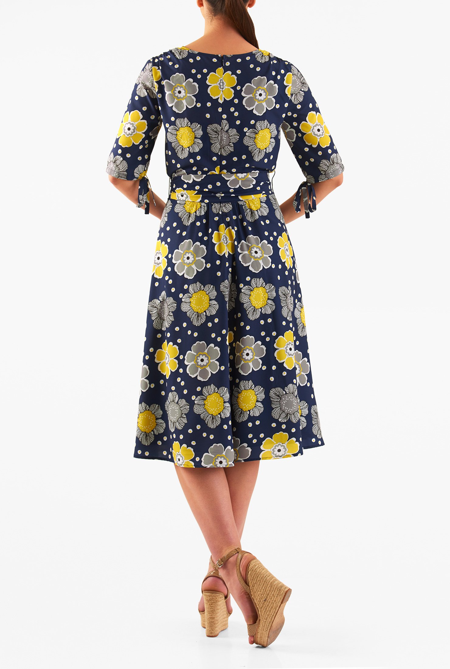 Shop Pleated floral print crepe midi dress | eShakti