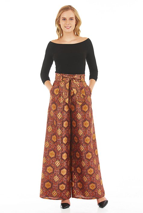 Front pleats add to the wide-leg cut of our high-waisted paisley tile print polydupioni pants to skirt-like proportions.