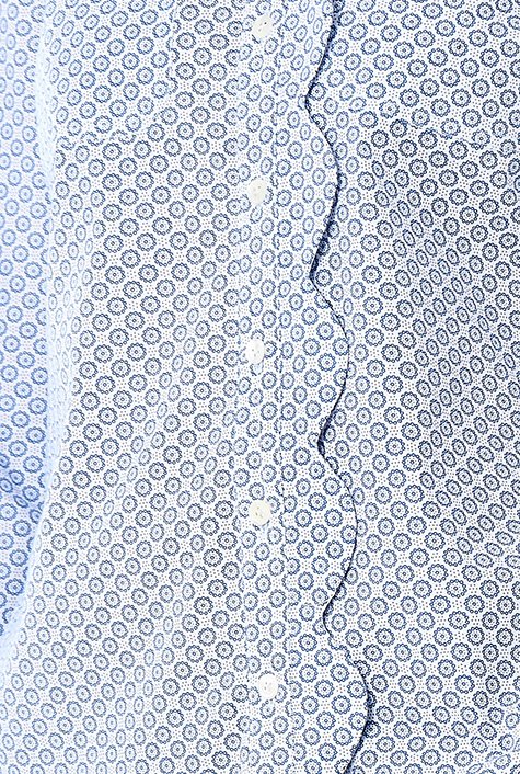 DIY: Revamp T-Shirt into polka Dot Print 