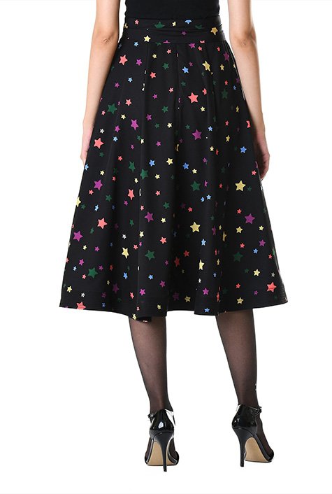 Star print outlet skirt