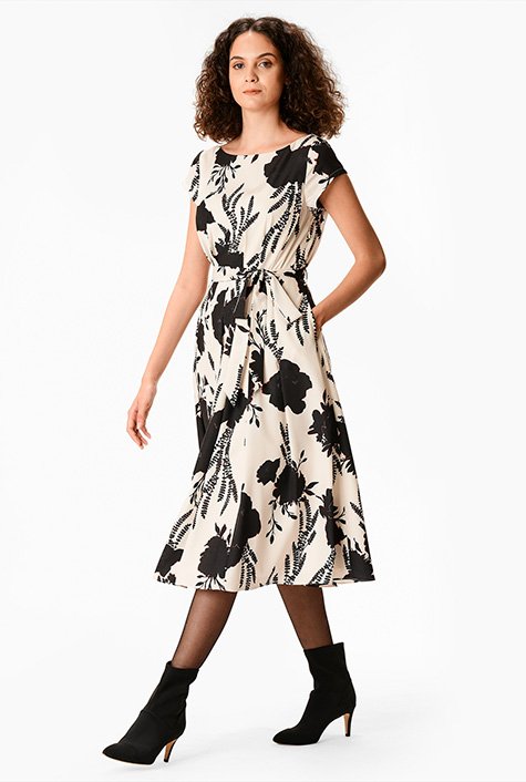 Shop Floral Print Matte Crepe Release Pleat Dress Eshakti