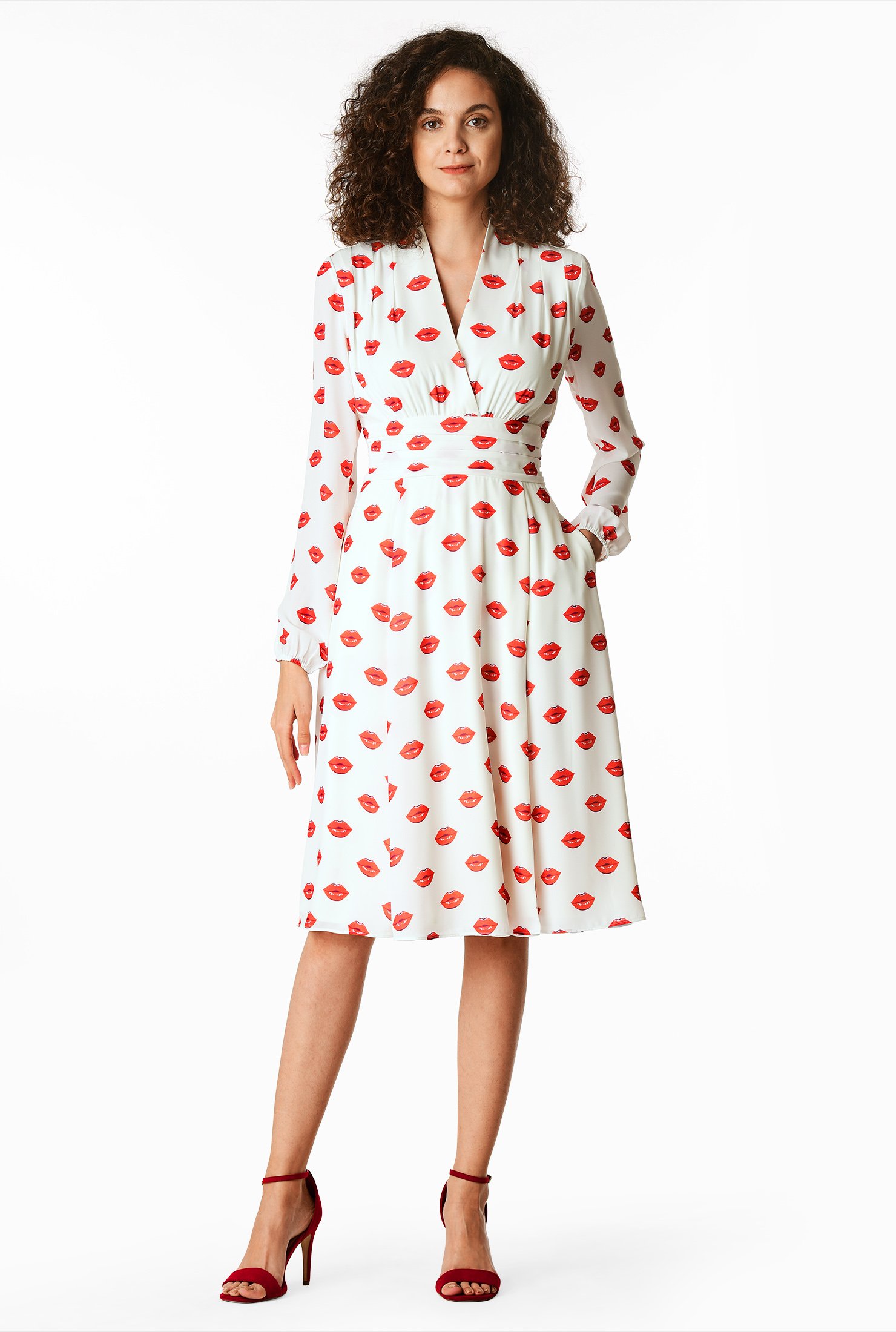 Lip print crepe pleated surplice dress