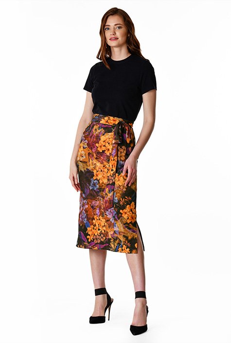 Shop Floral Print Matte Crepe Pencil Skirt Eshakti