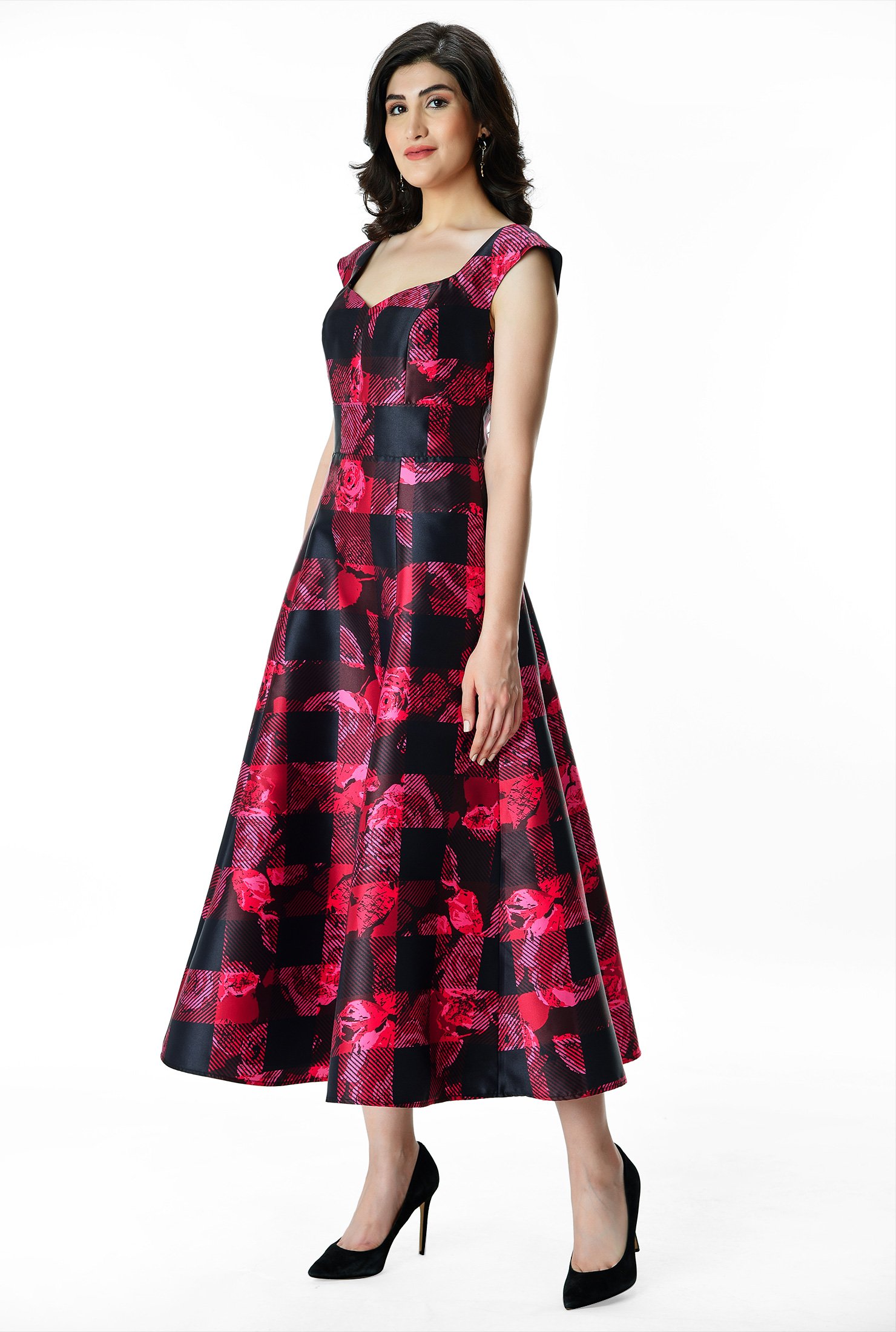 A standout for special occasions with its elegant silhouette, our floral and check print dress is styled with a princess seamed bodice and full flared skirt.
