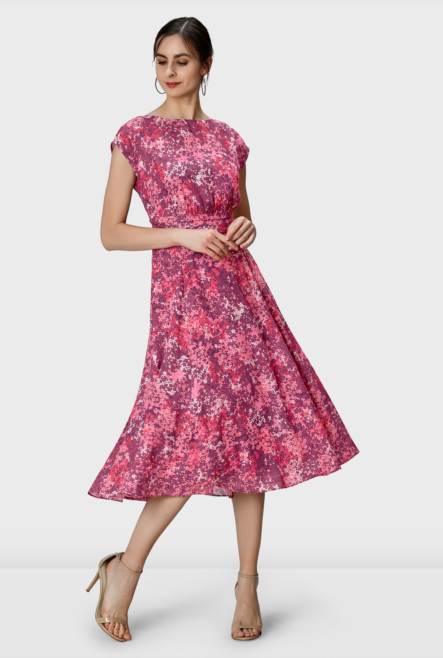 Round Neck Ditsy Floral Print Pleated Dress Below Knee Length