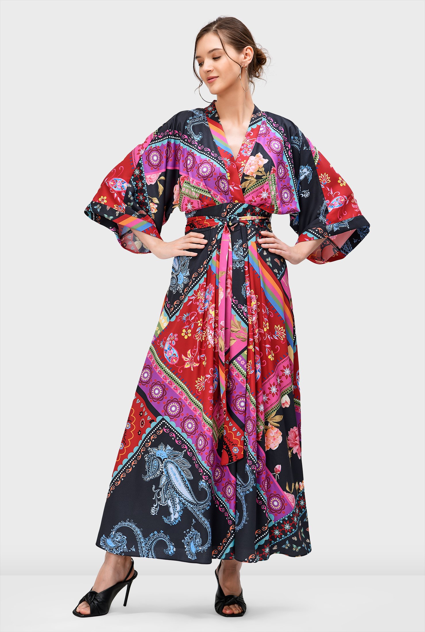 For the free spirits: airy fabrics, floral and paisley prints – the essence of bohemian bliss! Soft scarf print crepe flows from the shoulders to the wide dolman sleeves and self-sash-tie waist to the flared full skirt of our vibrant print kaftan.