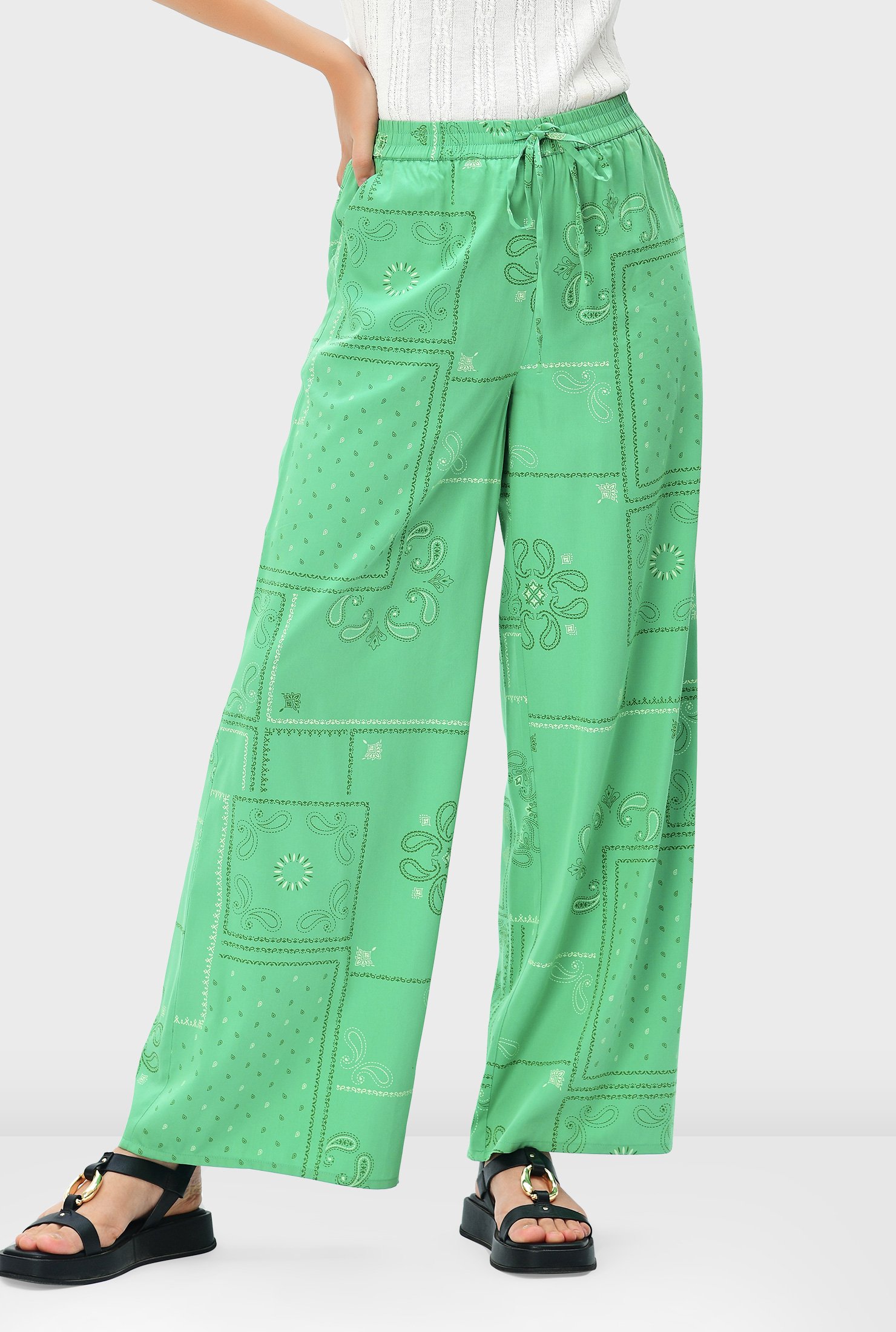 Zara SLOUCHY PRINTED PANTS | Mall of America®